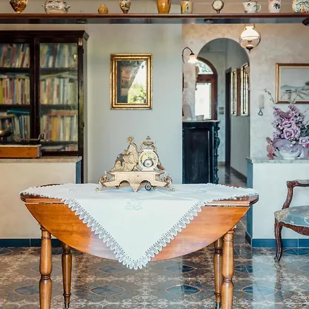 Elvira Al Duomo Bed & Breakfast 4*