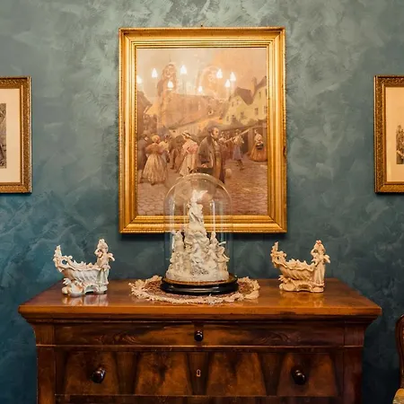 Elvira Al Duomo Bed and Breakfast 4*